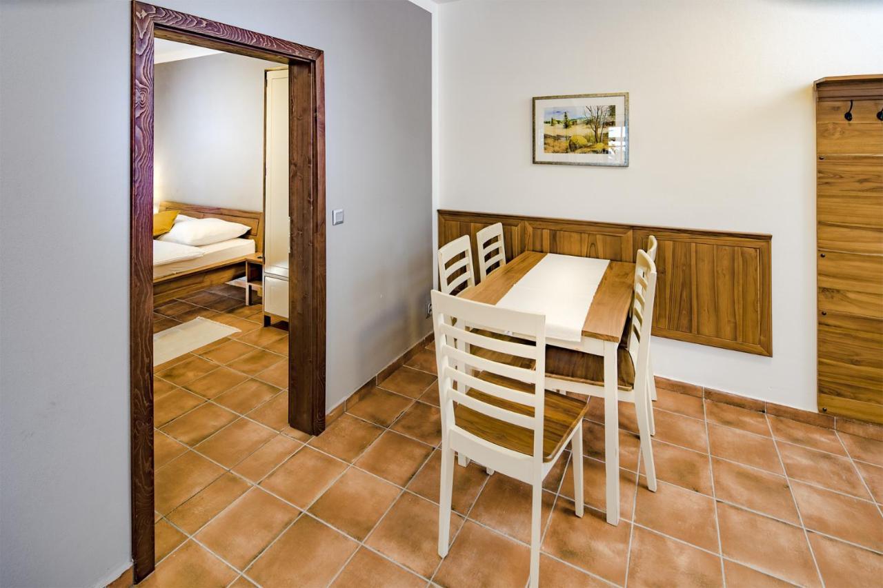 Dvůr Lískový vrch Hotel Strazny Exterior foto